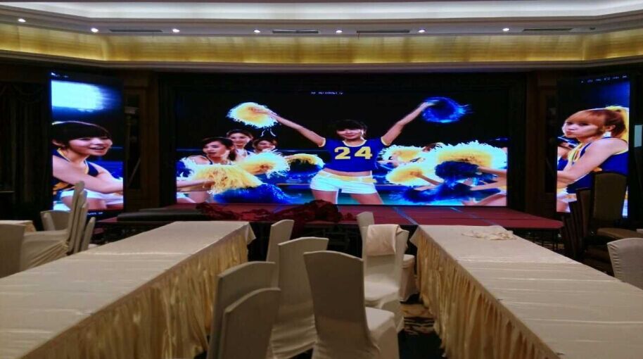 梁平名豪酒店P4室內全彩顯示屏