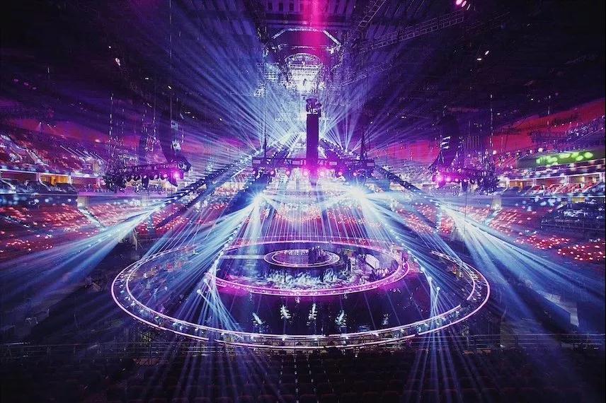 砸錢拼舞美 各衛(wèi)視2019年跨年晚會(huì)即將“開(kāi)戰(zhàn)”